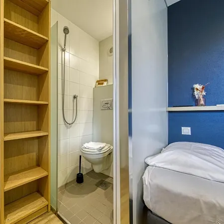 Hotel Unisotel 3*